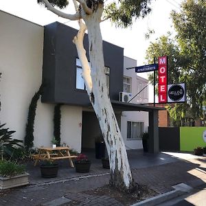 Hello Adelaide Motel And Apartments